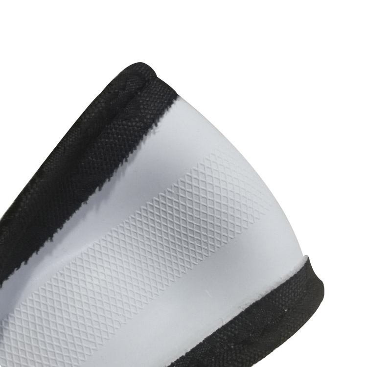  Lovely Four Seasons General Cotton And Linen Fabric And Non-slip High Grade Car Steering Wheel Cover with Embroidery Pattern